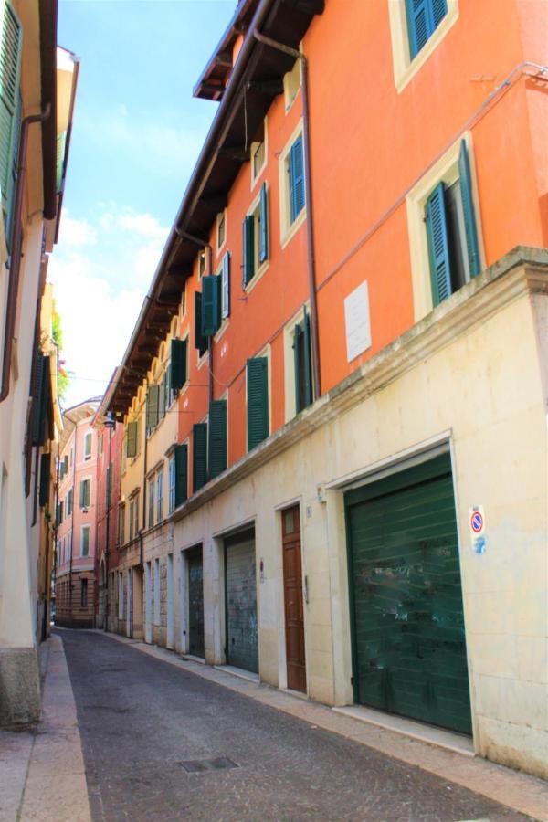 Fiore D'Arancio Luxury City Center Apartment Verona Exterior foto